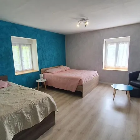Holiday home Hebergement Les Cheminees *